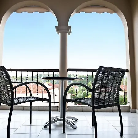 Kallisti Apartment